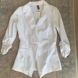 Windsor fitted white blazer NWT